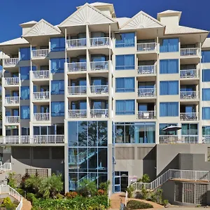 Aparthotel At Whitsunday Vista Airlie Beach
