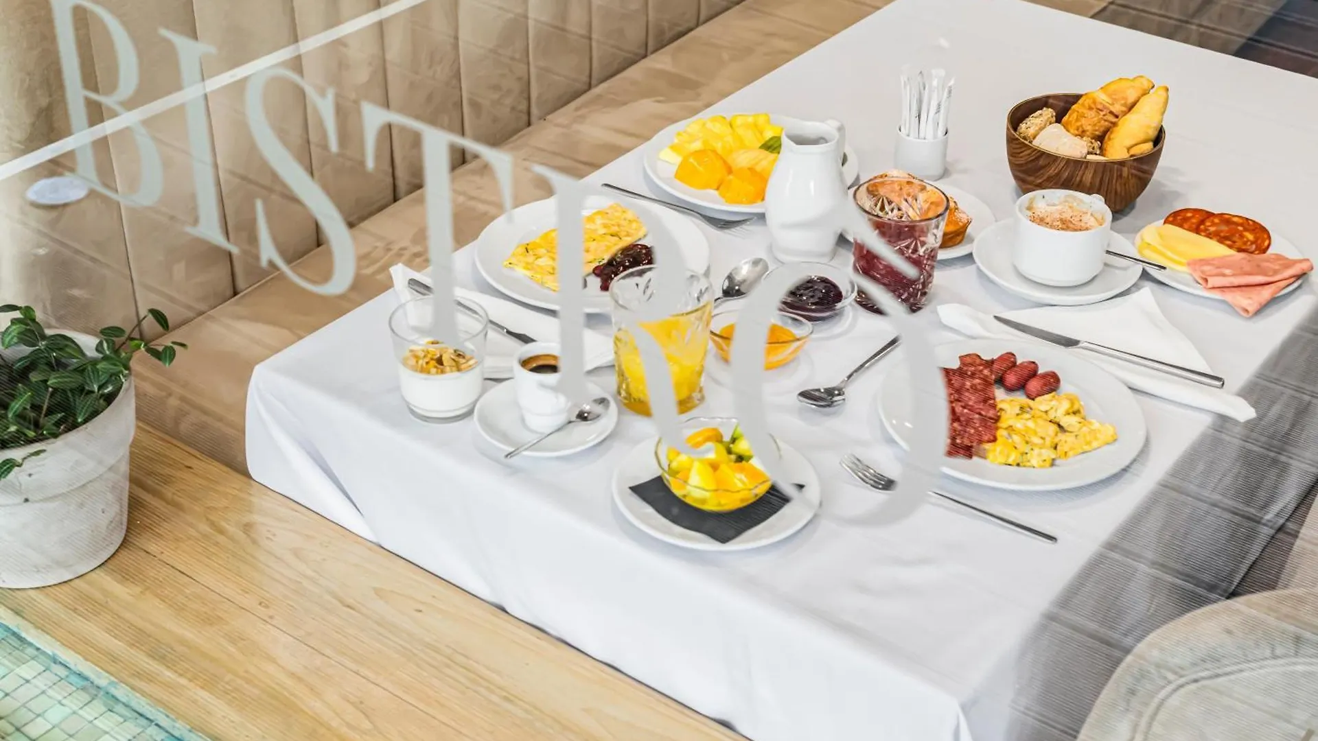 Lisboa Central Park Hotel Suites & Studios