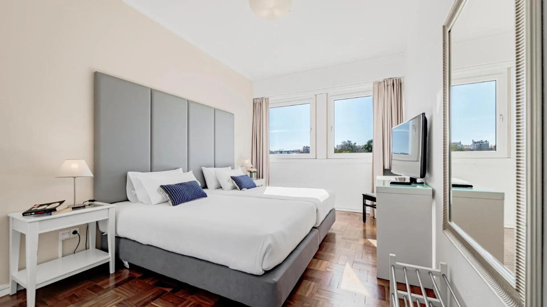 Lisboa Central Park Hotel Suites & Studios