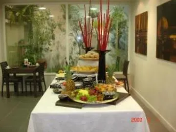 Lisboa Central Park Hotel Suites & Studios 3*,